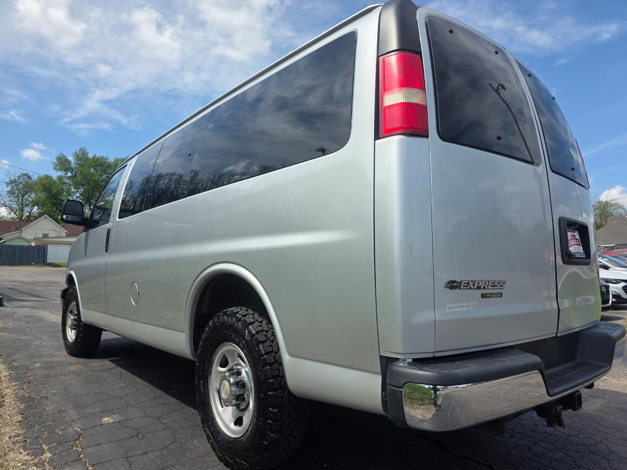 Chevrolet Express LT 3500 2015