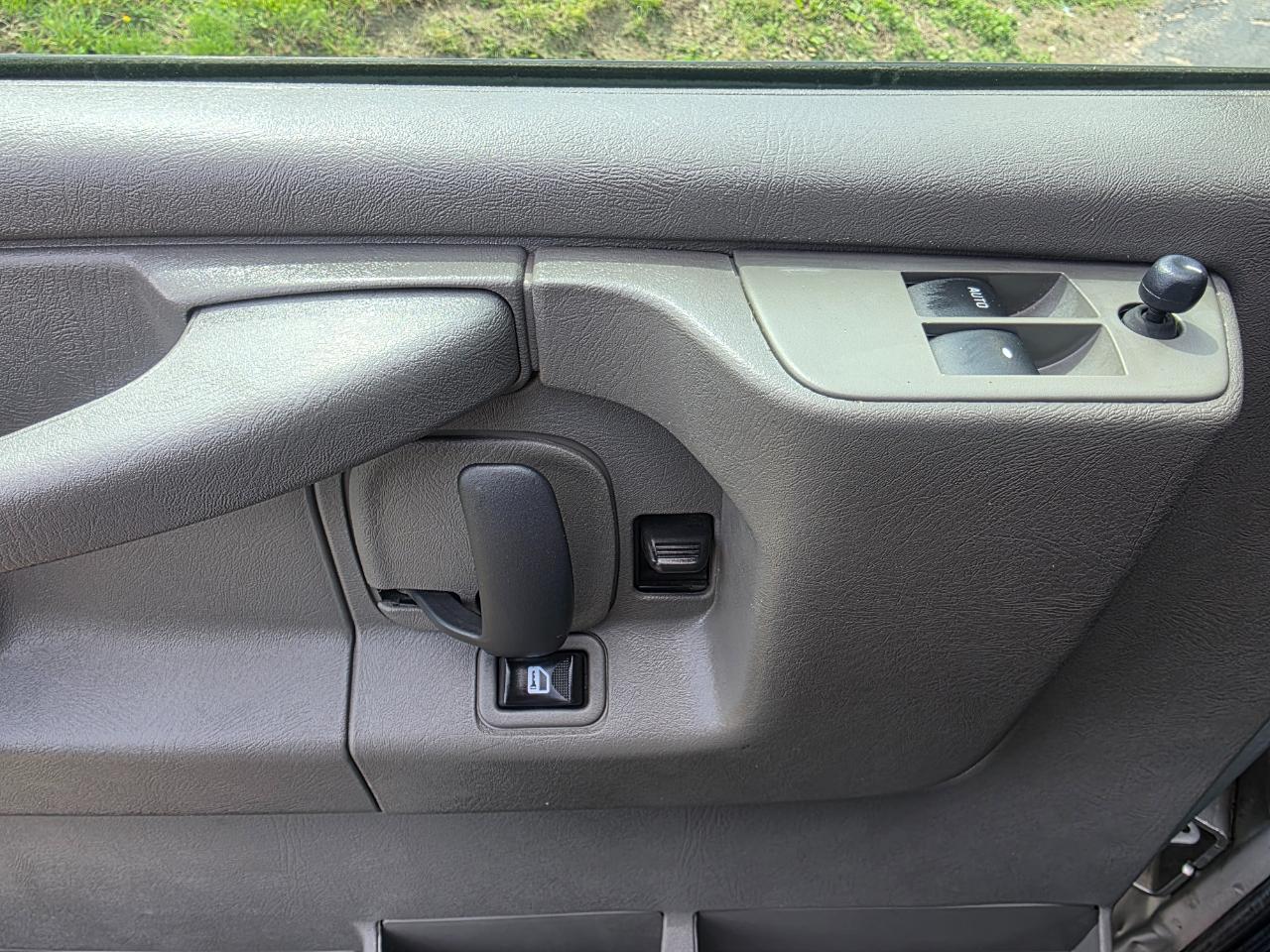 Chevrolet Express LT 3500 2015