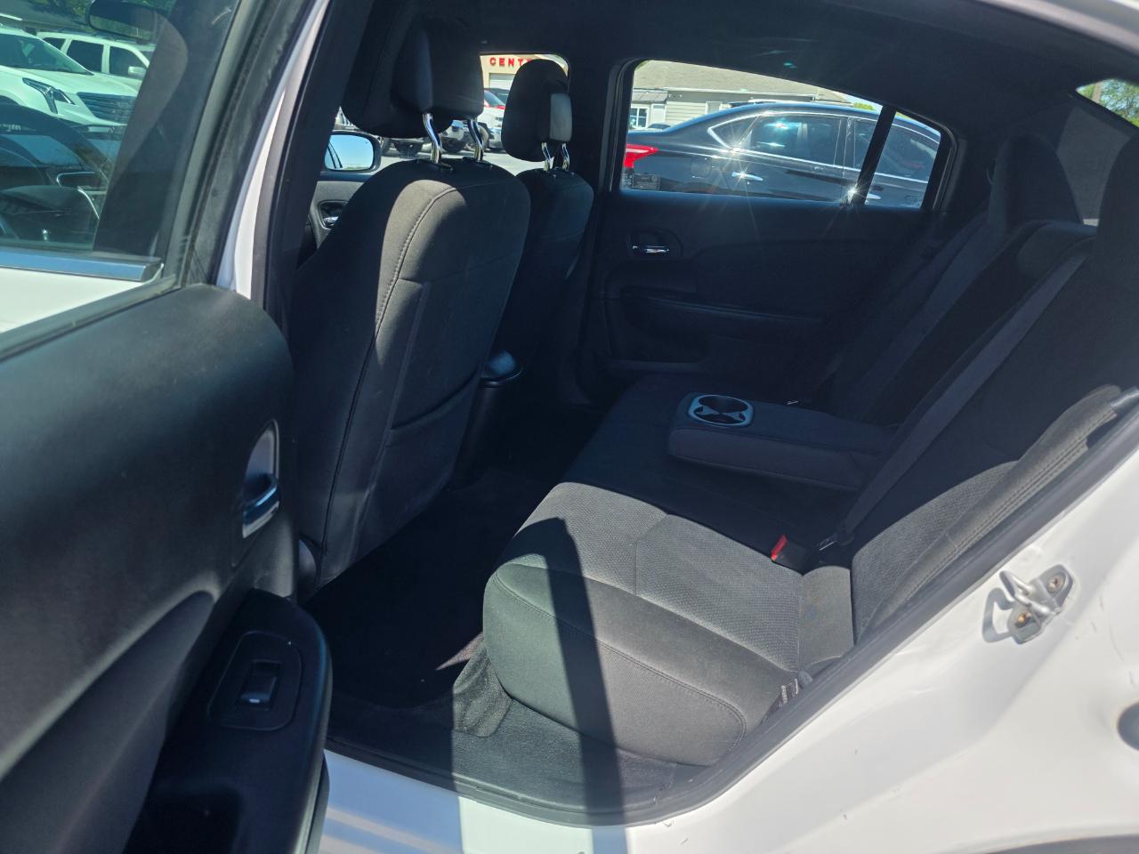 Chrysler 200 Touring 2011