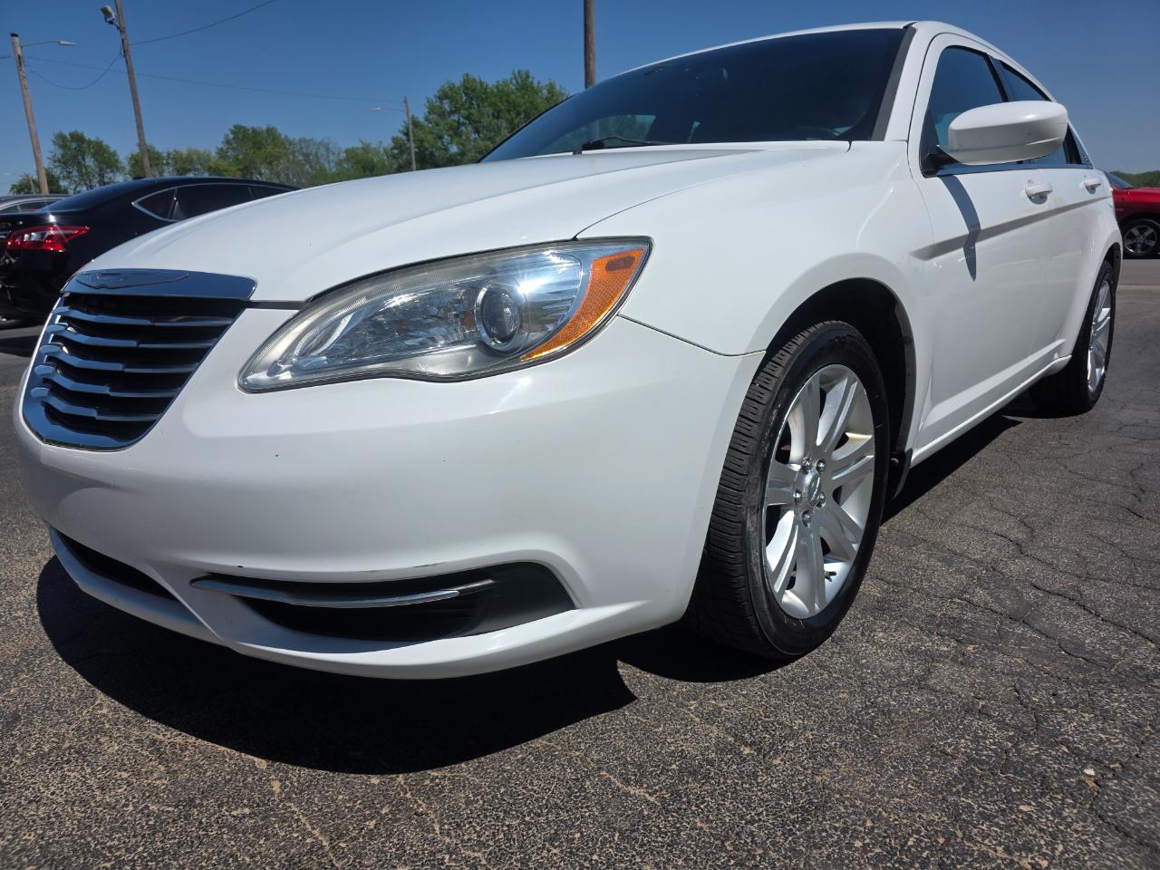 Chrysler 200 Touring 2011