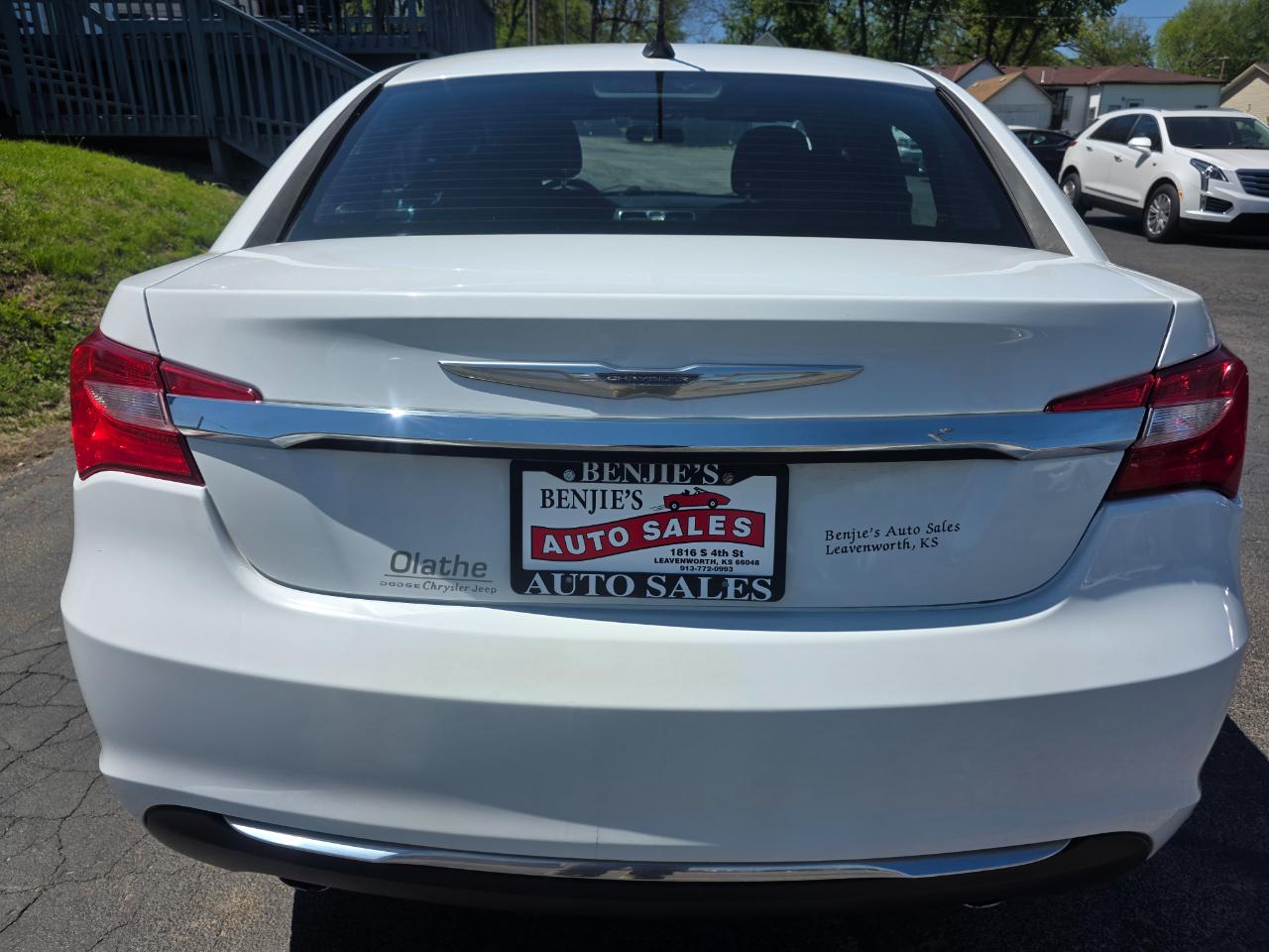 Chrysler 200 Touring 2011