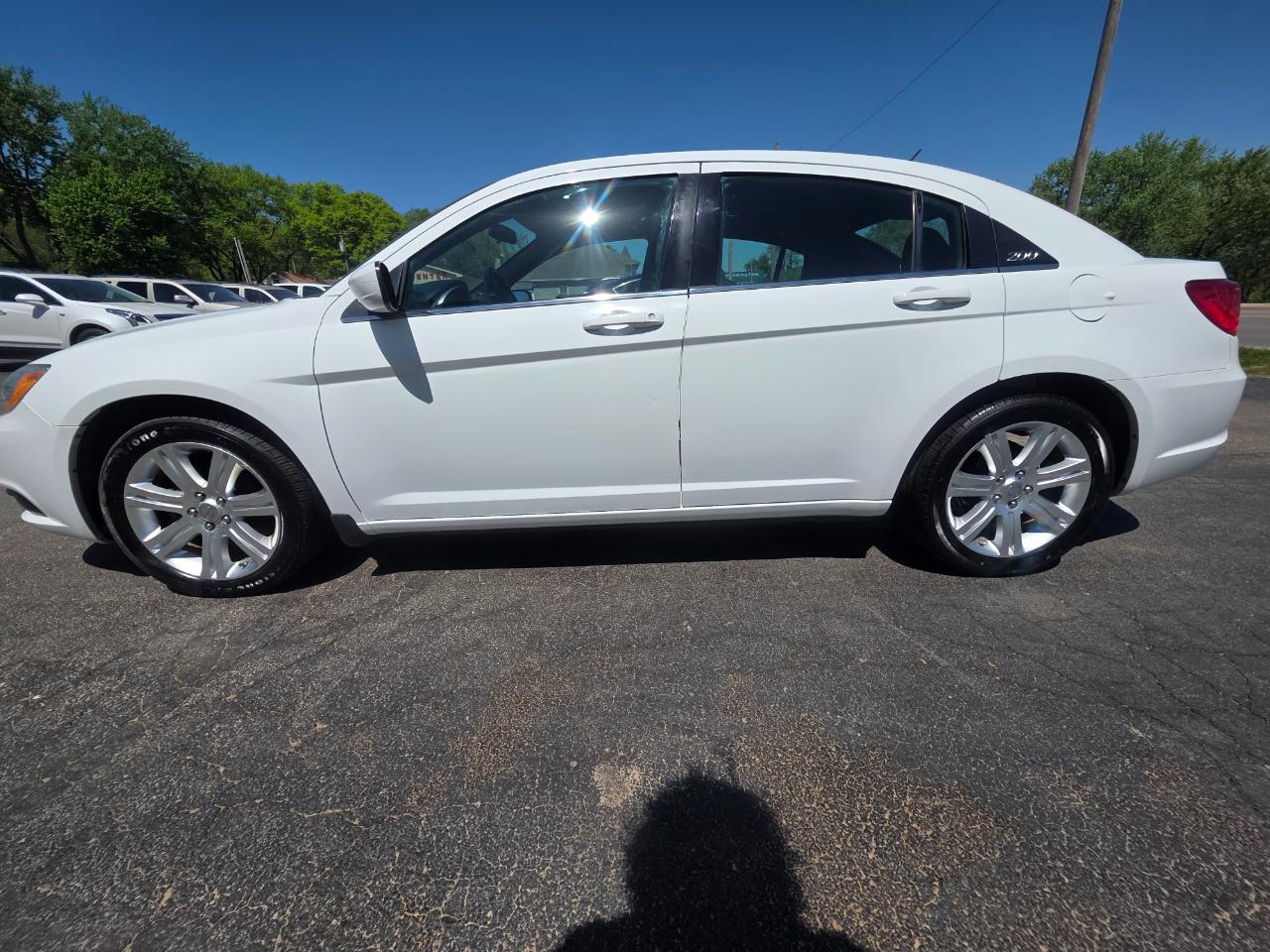 Chrysler 200 Touring 2011