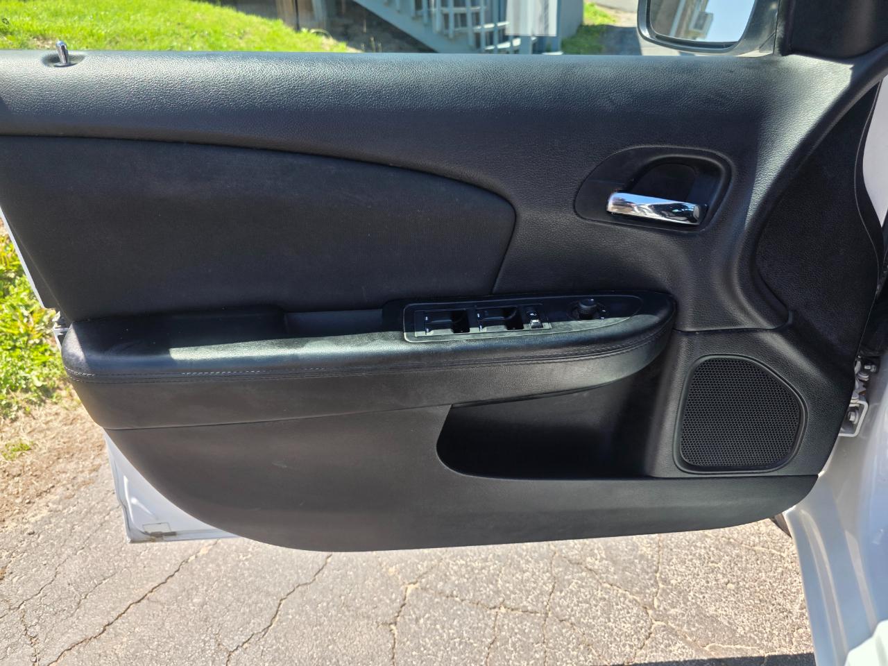 Chrysler 200 Touring 2011