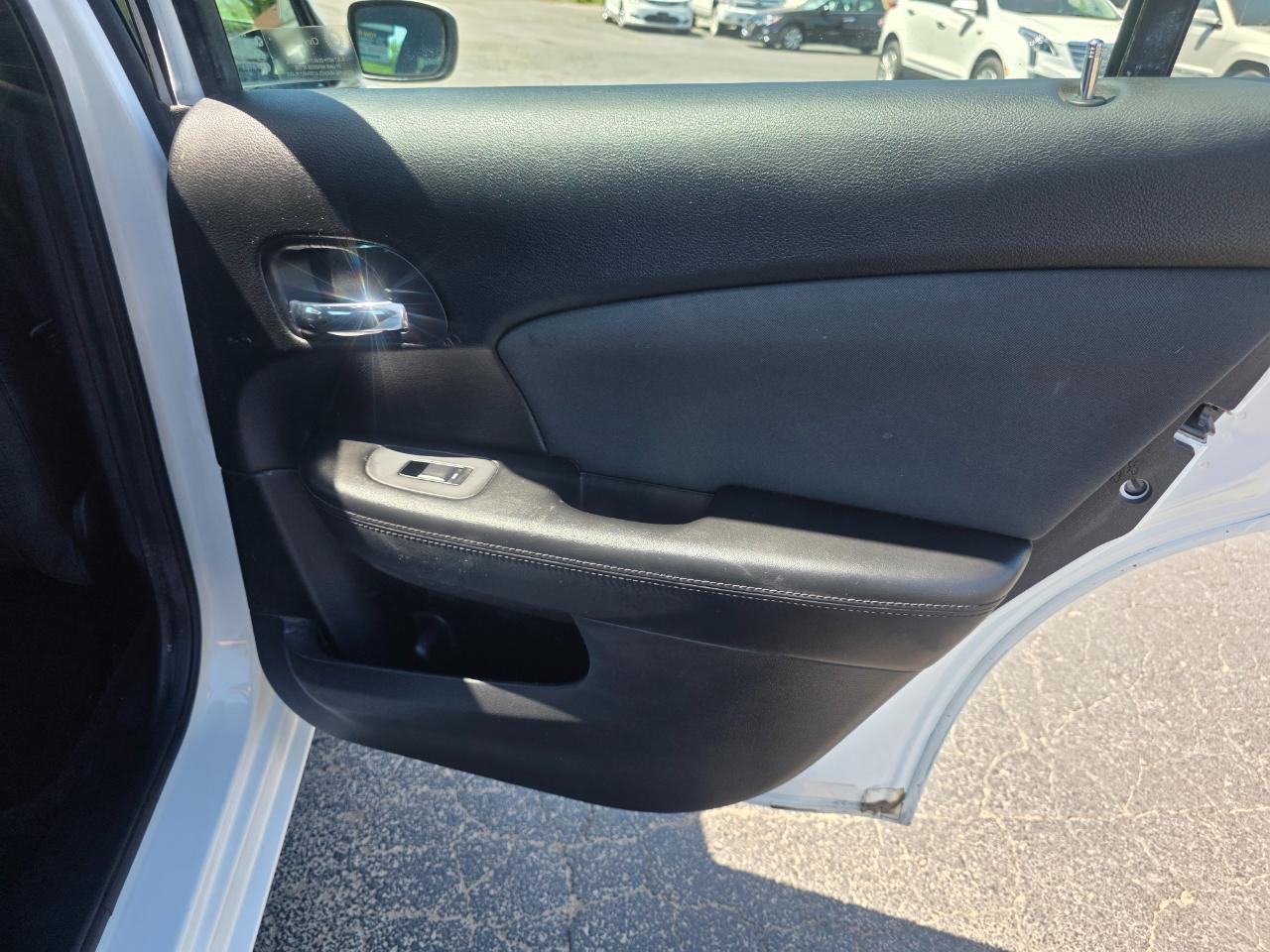 Chrysler 200 Touring 2011