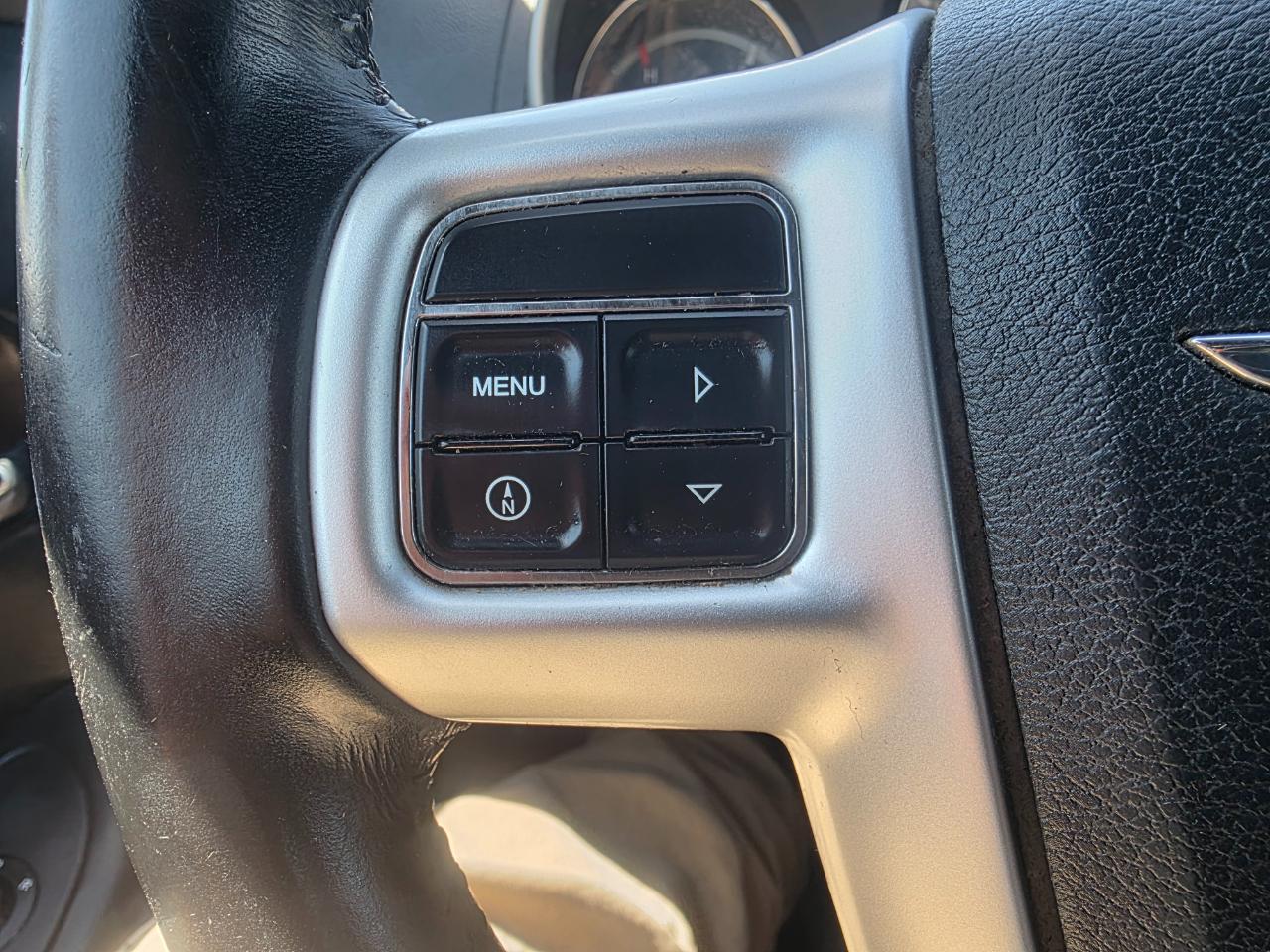 Chrysler 200 Touring 2011