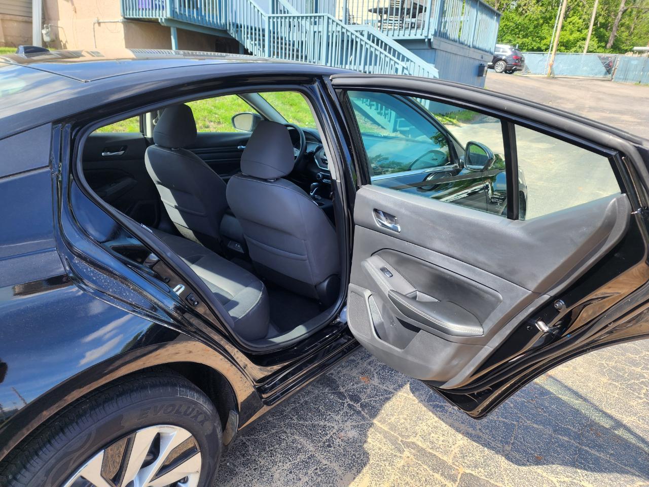 Nissan Altima 2.5 S AWD 2019