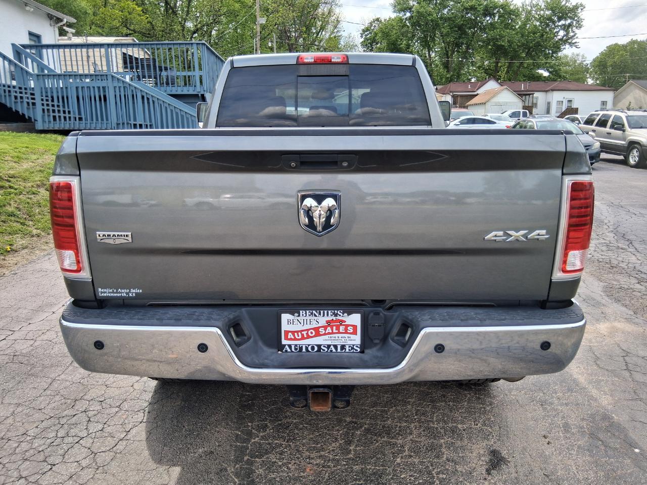 RAM 2500 Laramie Crew Cab SWB 4WD 2013