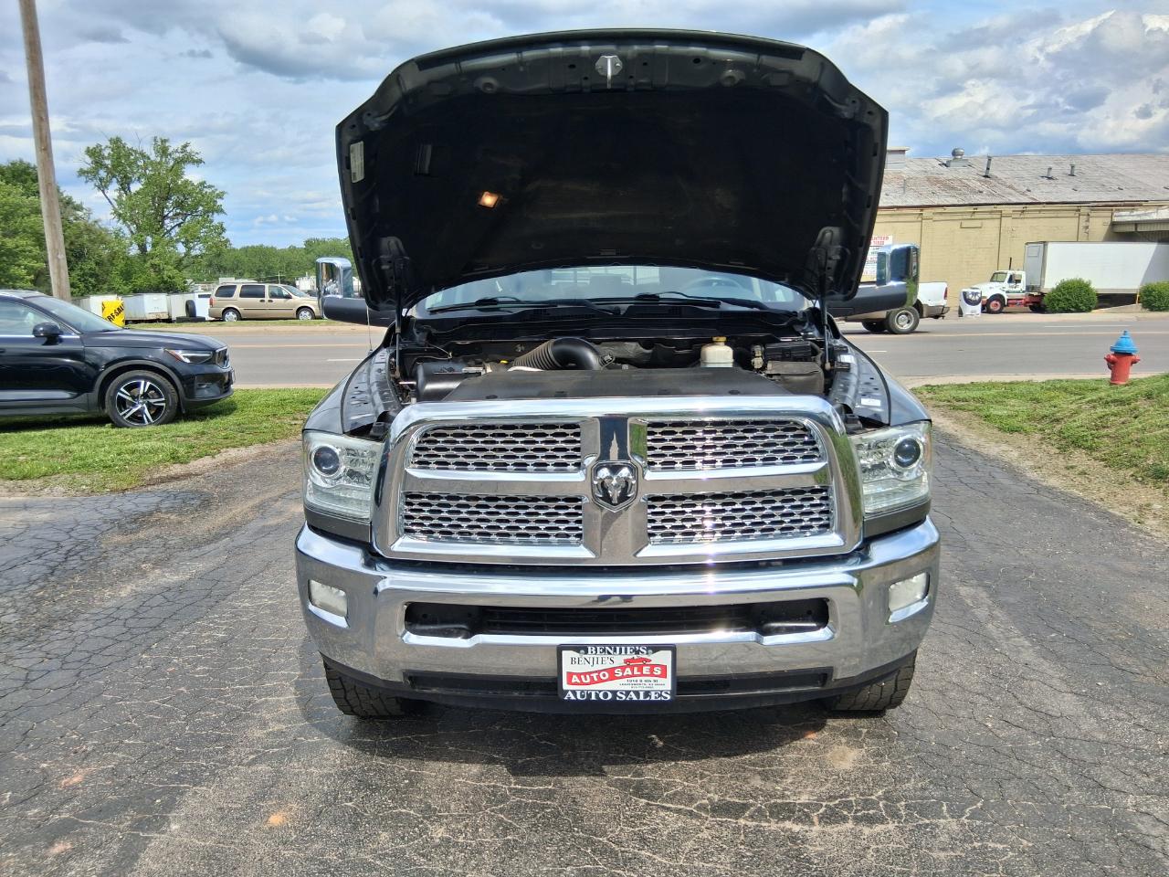 RAM 2500 Laramie Crew Cab SWB 4WD 2013