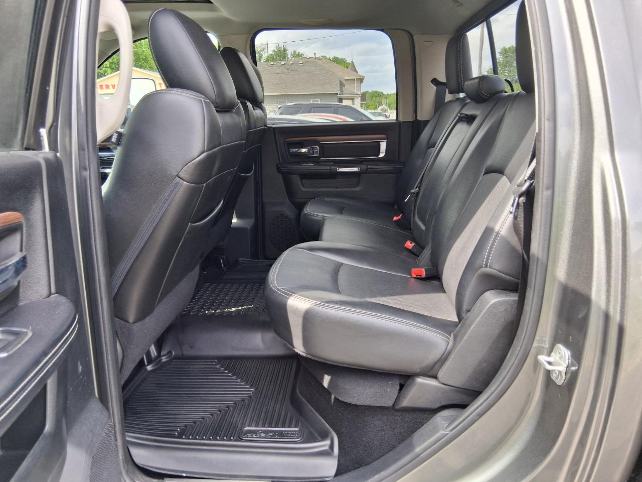 RAM 2500 Laramie Crew Cab SWB 4WD 2013