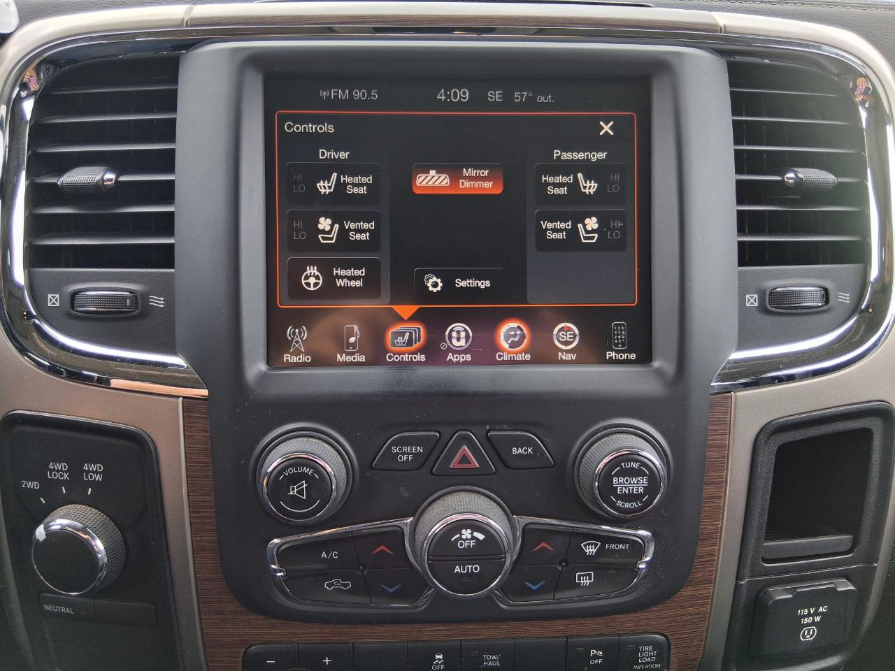 RAM 2500 Laramie Crew Cab SWB 4WD 2013
