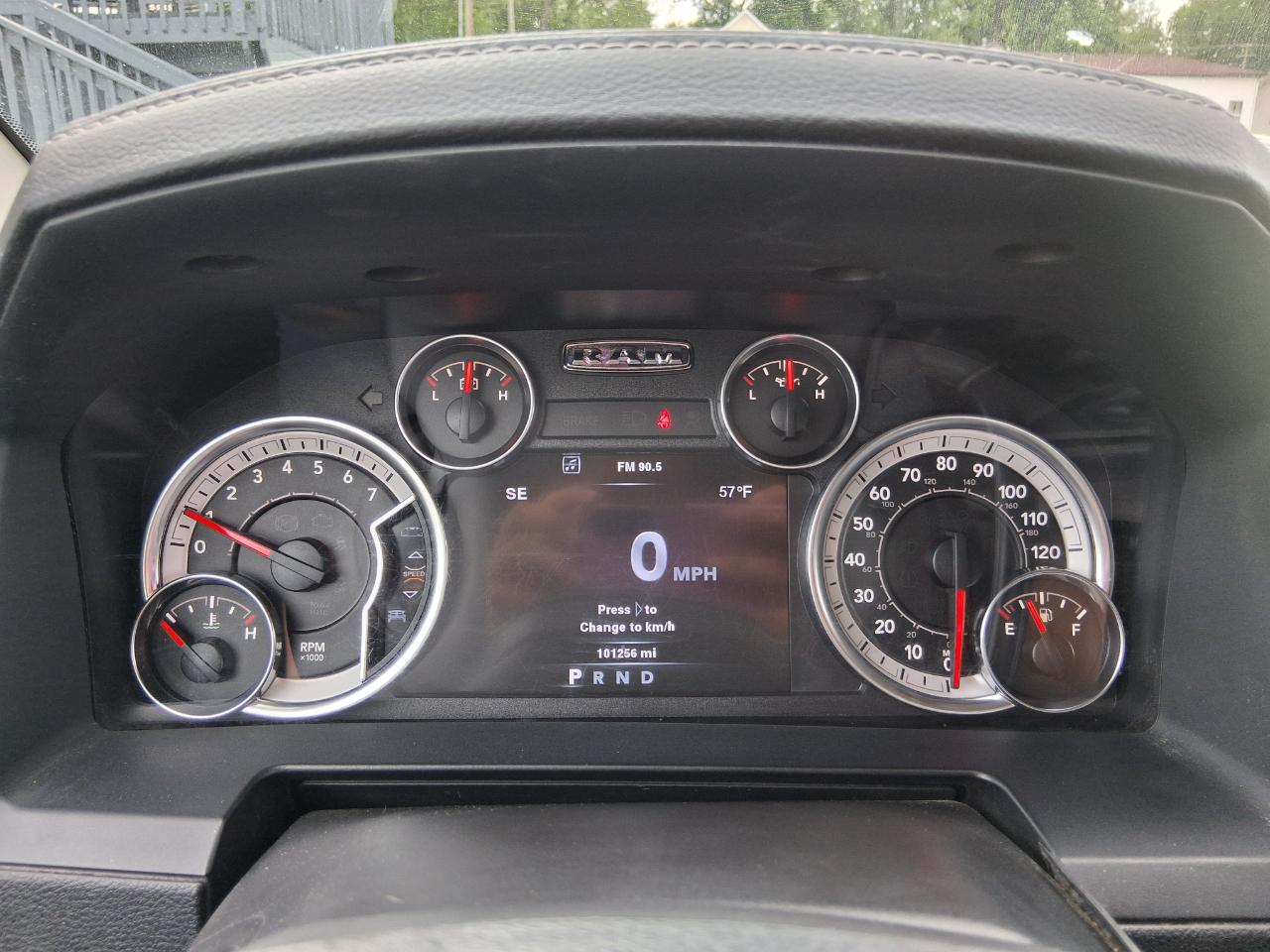 RAM 2500 Laramie Crew Cab SWB 4WD 2013