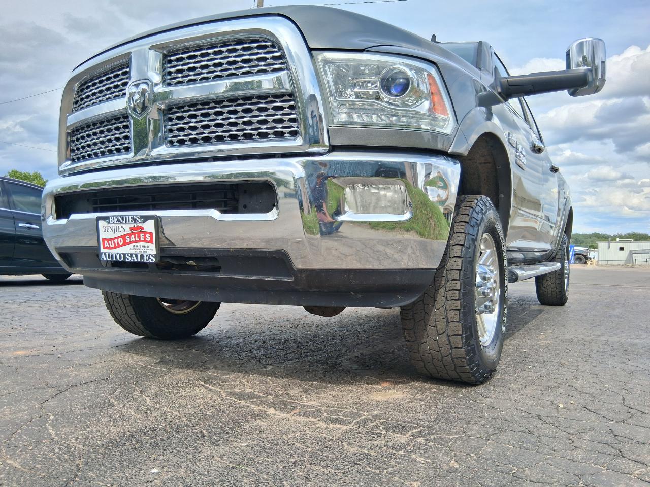 RAM 2500 Laramie Crew Cab SWB 4WD 2013