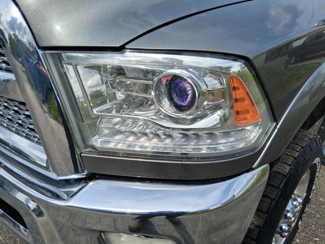 RAM 2500 Laramie Crew Cab SWB 4WD 2013