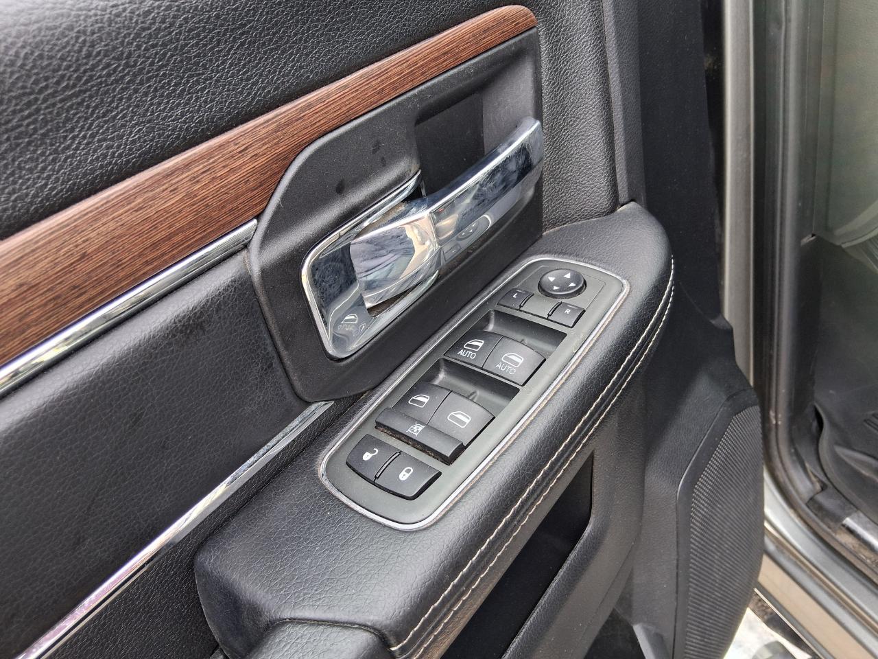 RAM 2500 Laramie Crew Cab SWB 4WD 2013