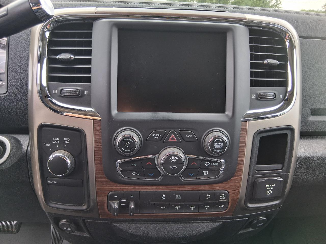 RAM 2500 Laramie Crew Cab SWB 4WD 2013