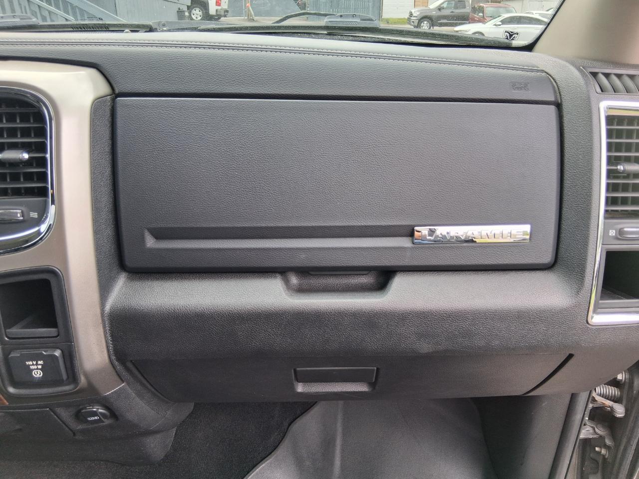 RAM 2500 Laramie Crew Cab SWB 4WD 2013