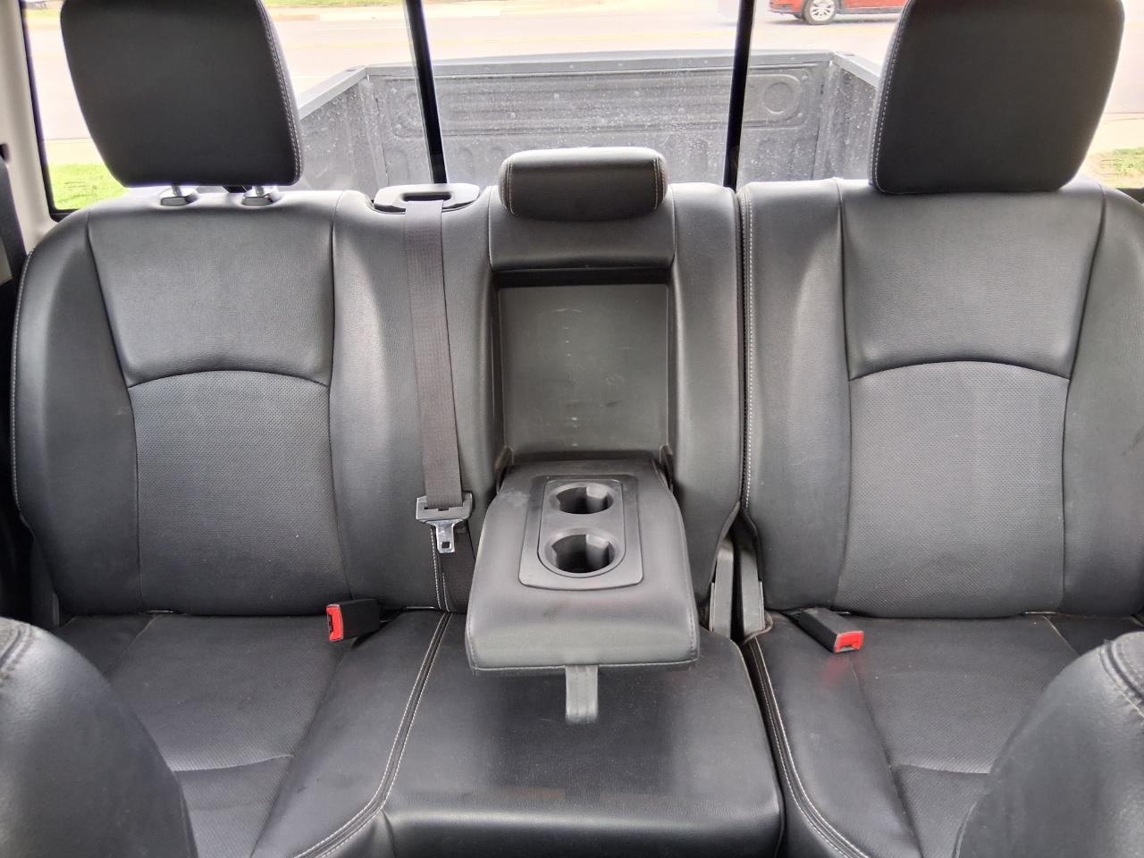 RAM 2500 Laramie Crew Cab SWB 4WD 2013