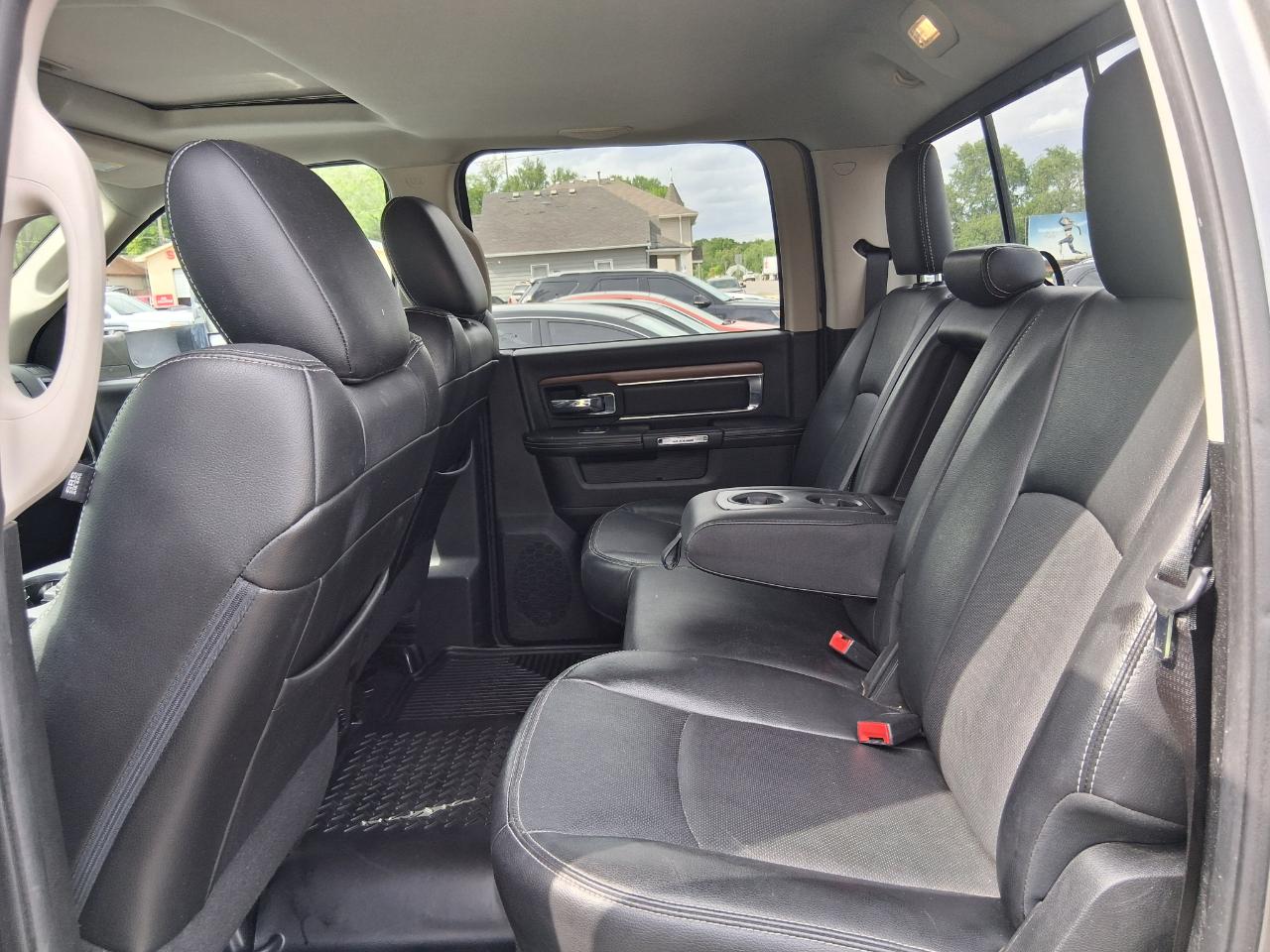 RAM 2500 Laramie Crew Cab SWB 4WD 2013