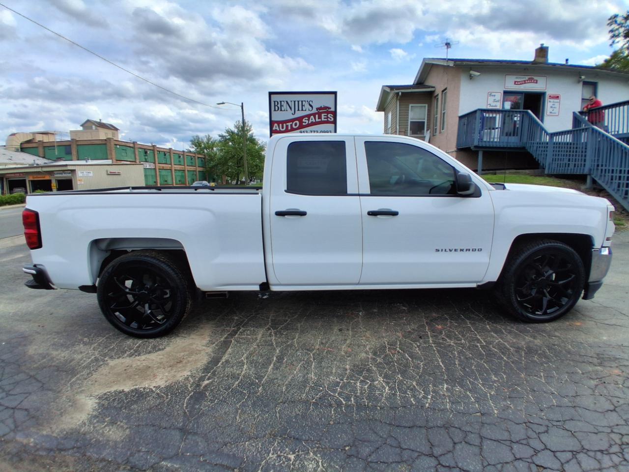 Chevrolet Silverado 1500 Custom Double Cab 2WD 2019