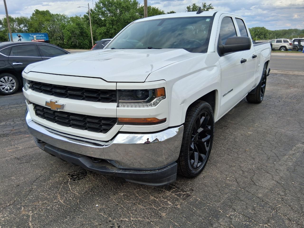 Chevrolet Silverado 1500 Custom Double Cab 2WD 2019