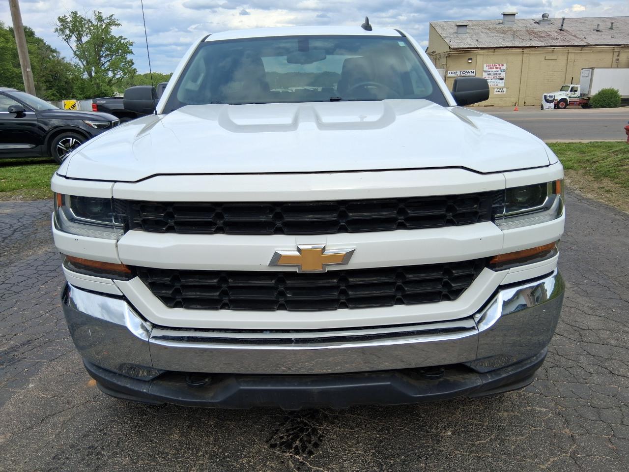 Chevrolet Silverado 1500 Custom Double Cab 2WD 2019