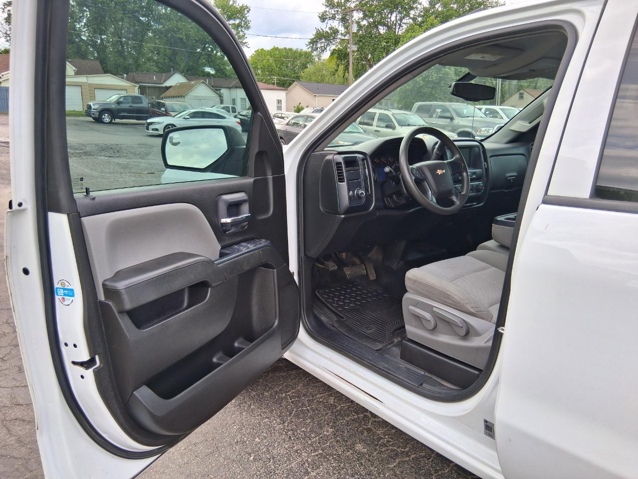 Chevrolet Silverado 1500 Custom Double Cab 2WD 2019
