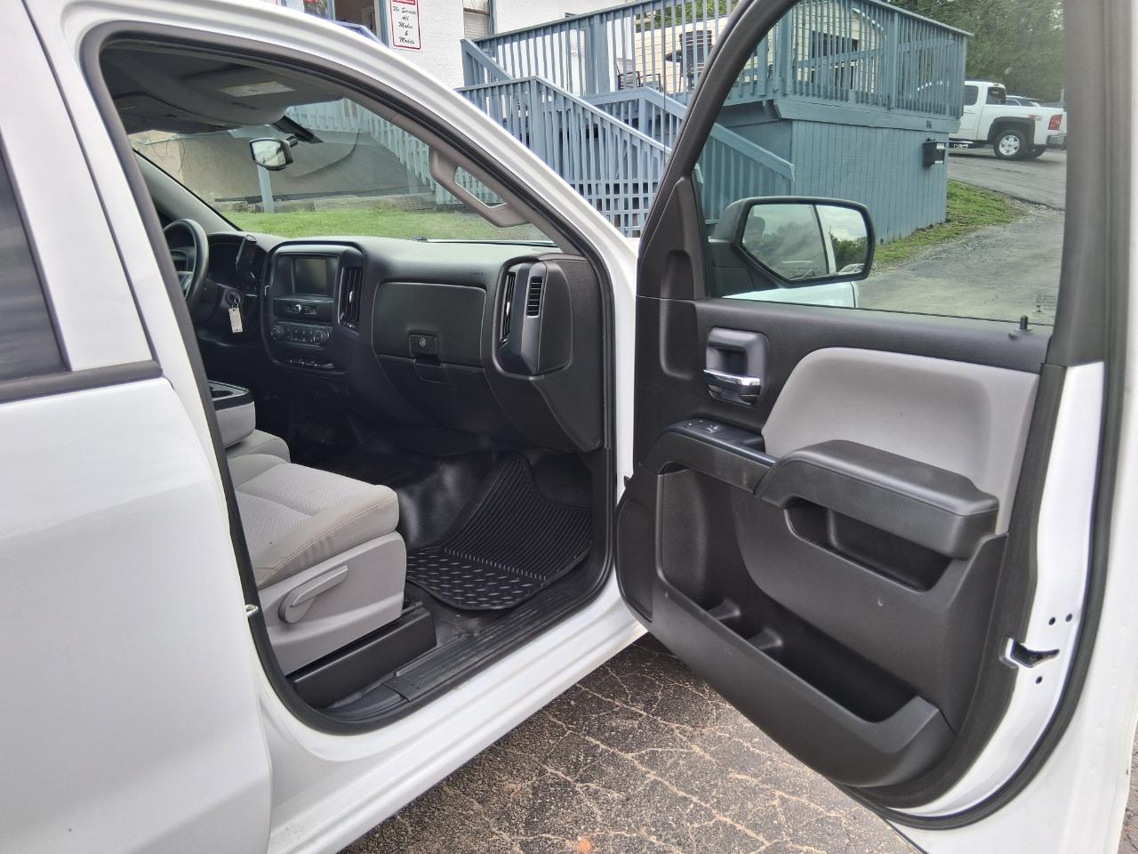 Chevrolet Silverado 1500 Custom Double Cab 2WD 2019