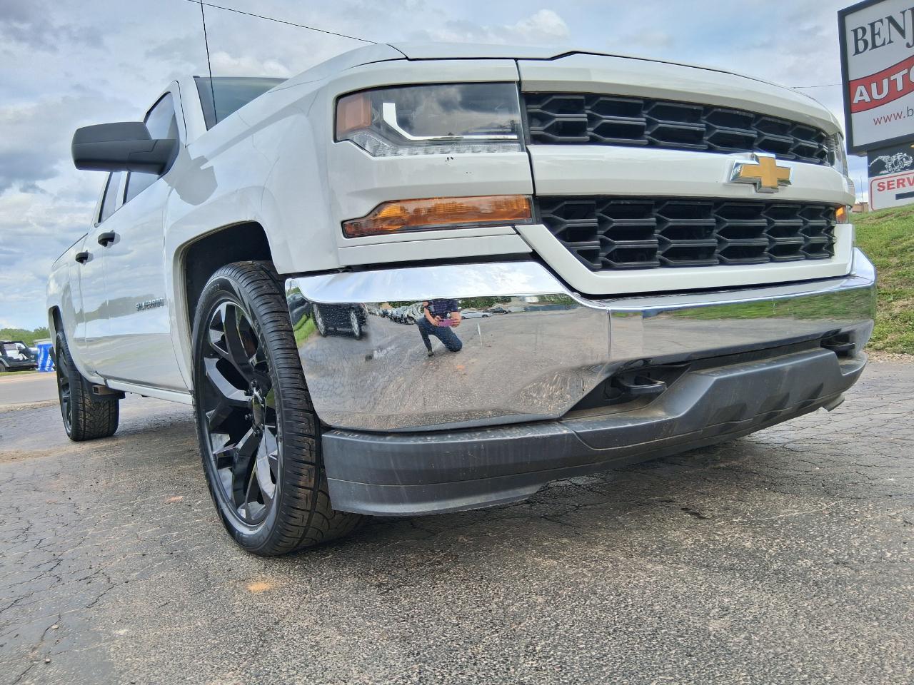 Chevrolet Silverado 1500 Custom Double Cab 2WD 2019