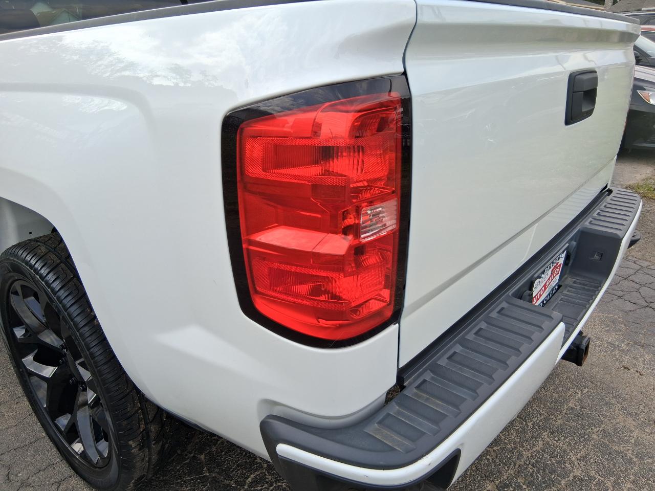 Chevrolet Silverado 1500 Custom Double Cab 2WD 2019