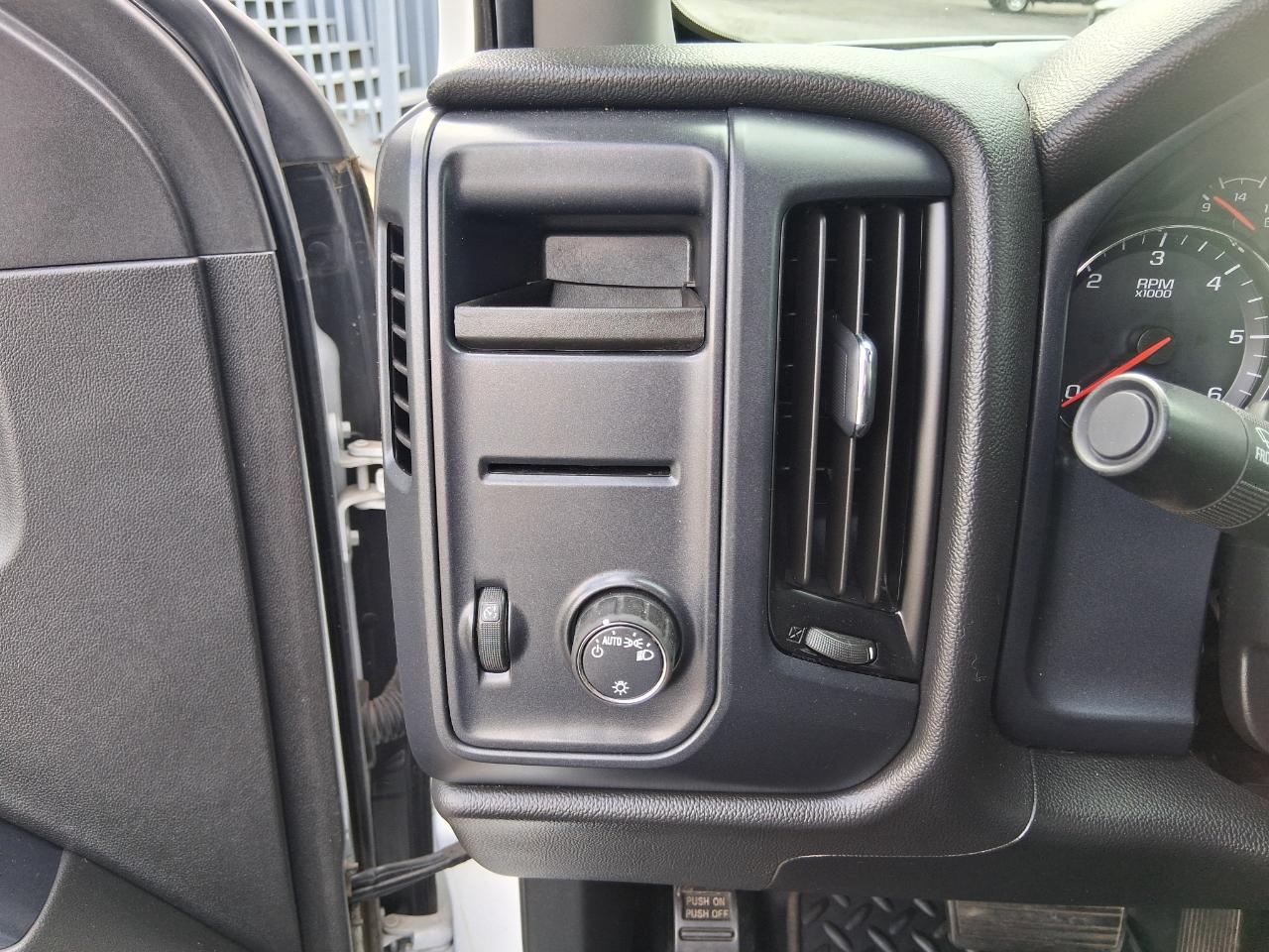 Chevrolet Silverado 1500 Custom Double Cab 2WD 2019