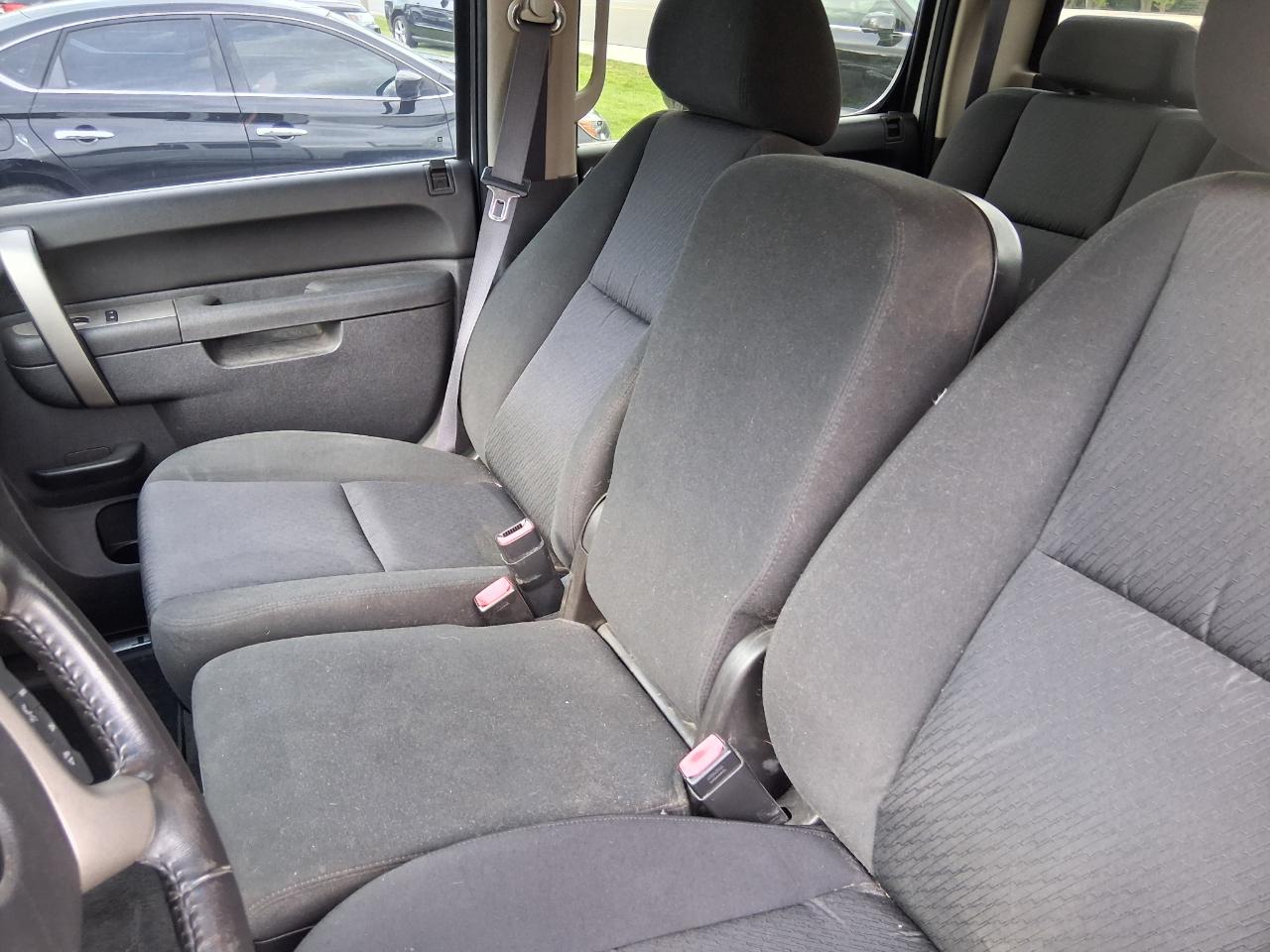 Chevrolet Silverado 1500 LT Crew Cab 4WD 2011