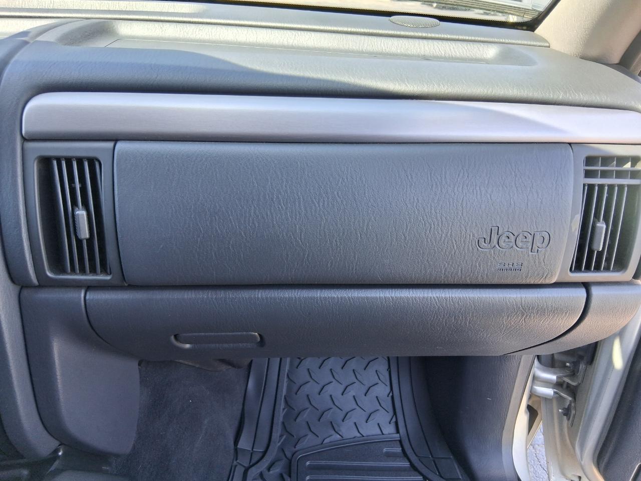 Jeep Grand Cherokee Laredo Special Edition 4WD 2004