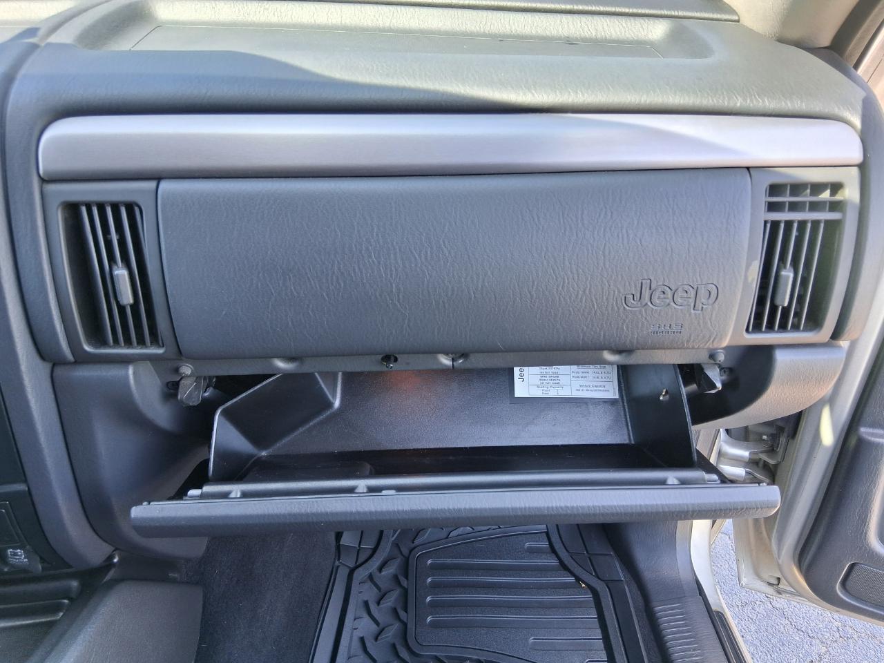 Jeep Grand Cherokee Laredo Special Edition 4WD 2004
