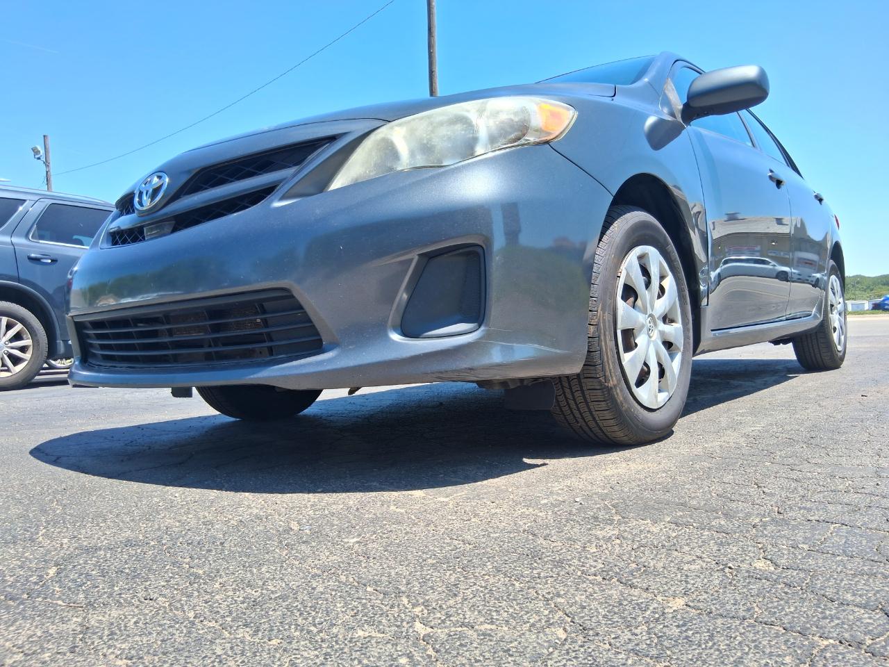 Toyota Corolla S 5-Speed MT 2012