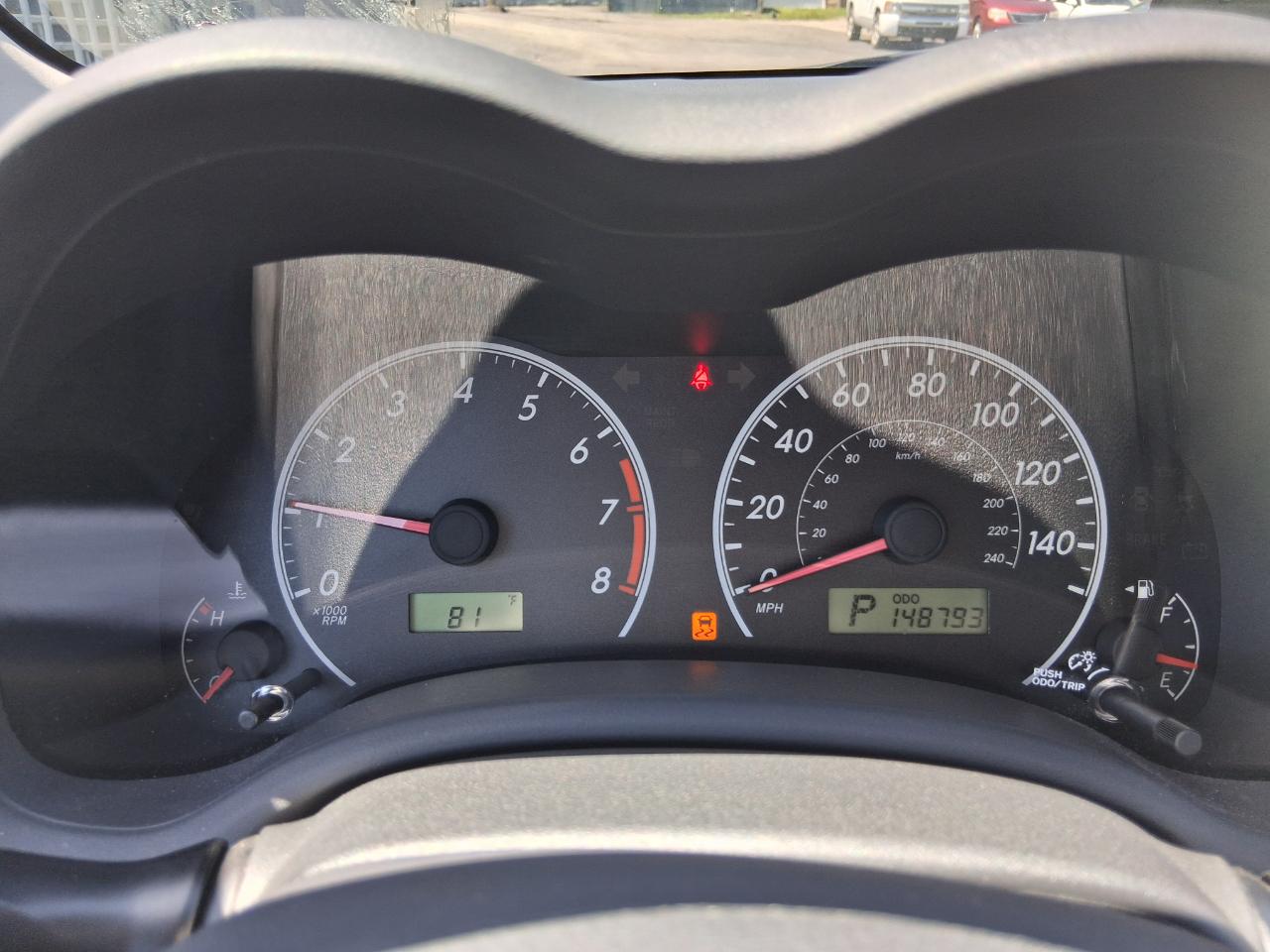 Toyota Corolla S 5-Speed MT 2012