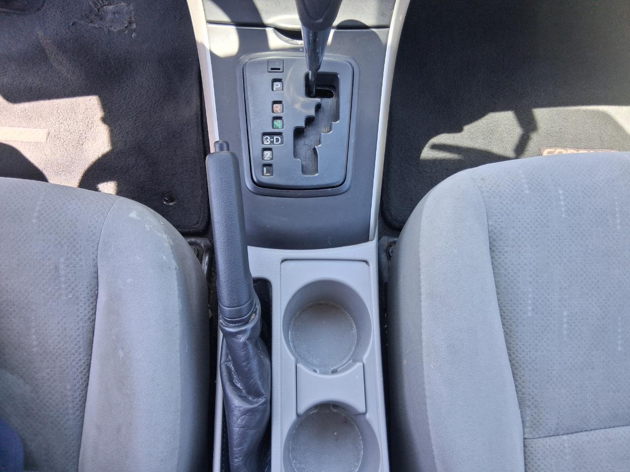 Toyota Corolla S 5-Speed MT 2012
