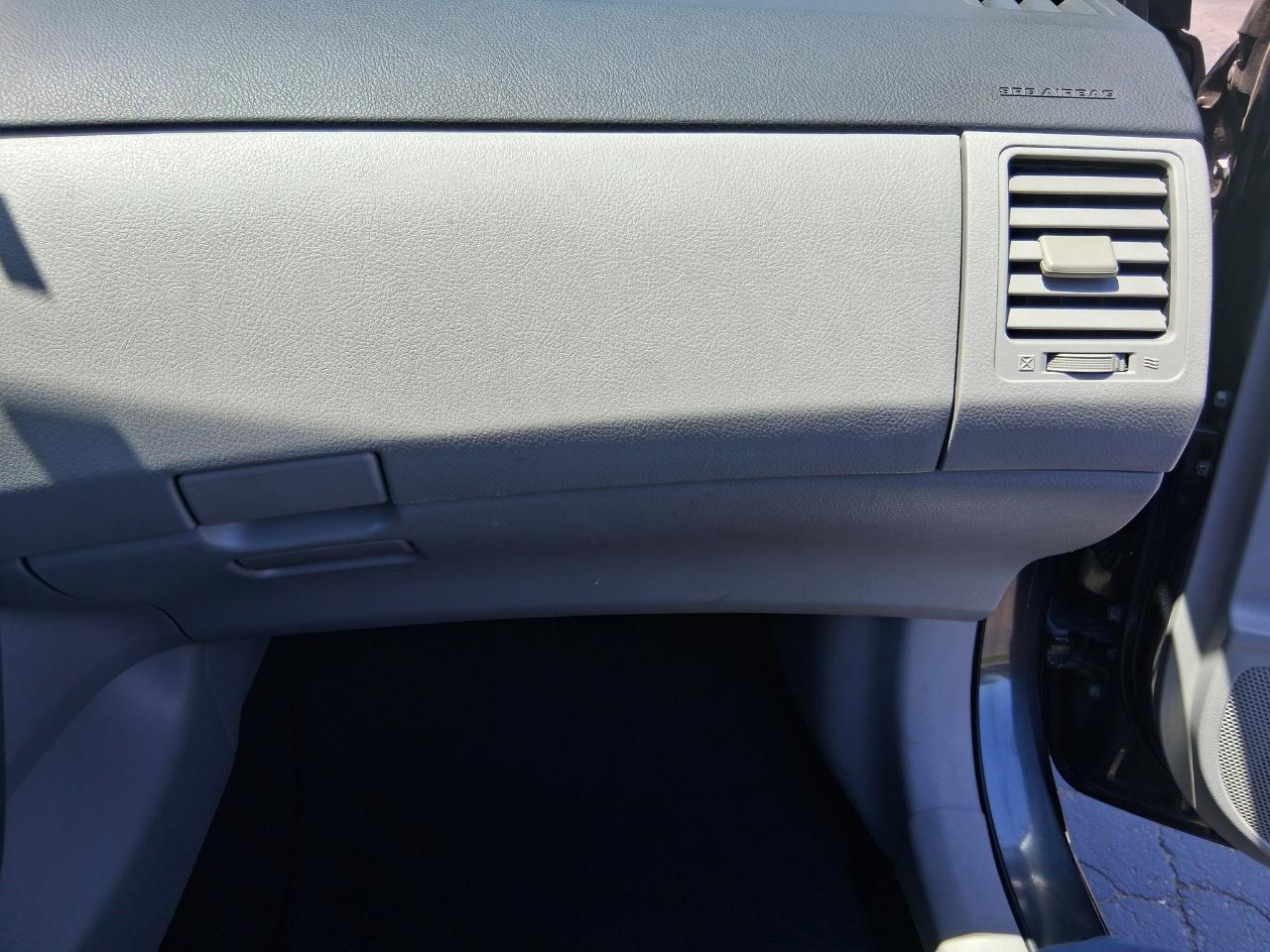 Toyota Corolla S 5-Speed MT 2012