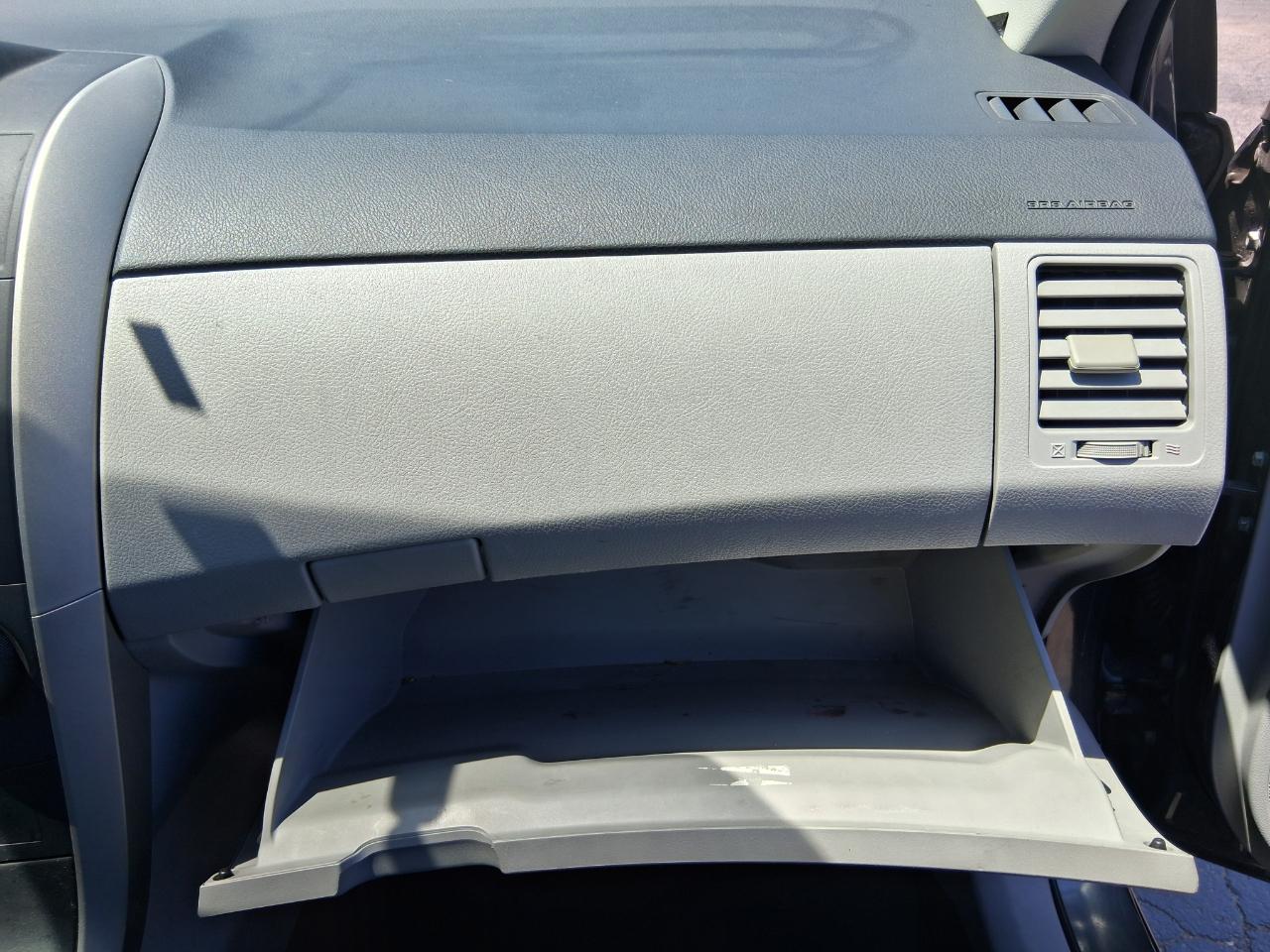 Toyota Corolla S 5-Speed MT 2012