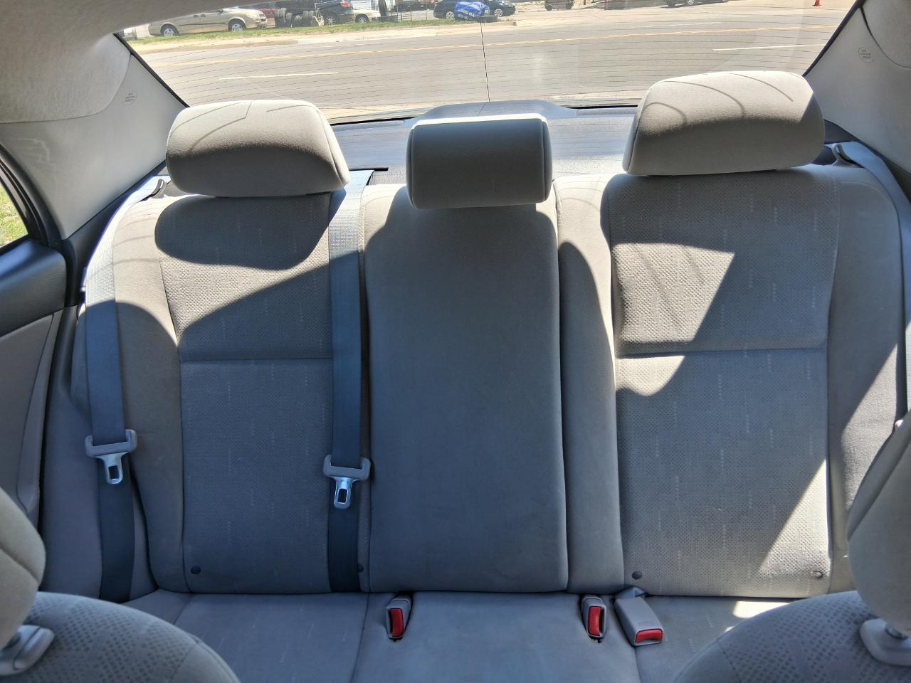 Toyota Corolla S 5-Speed MT 2012