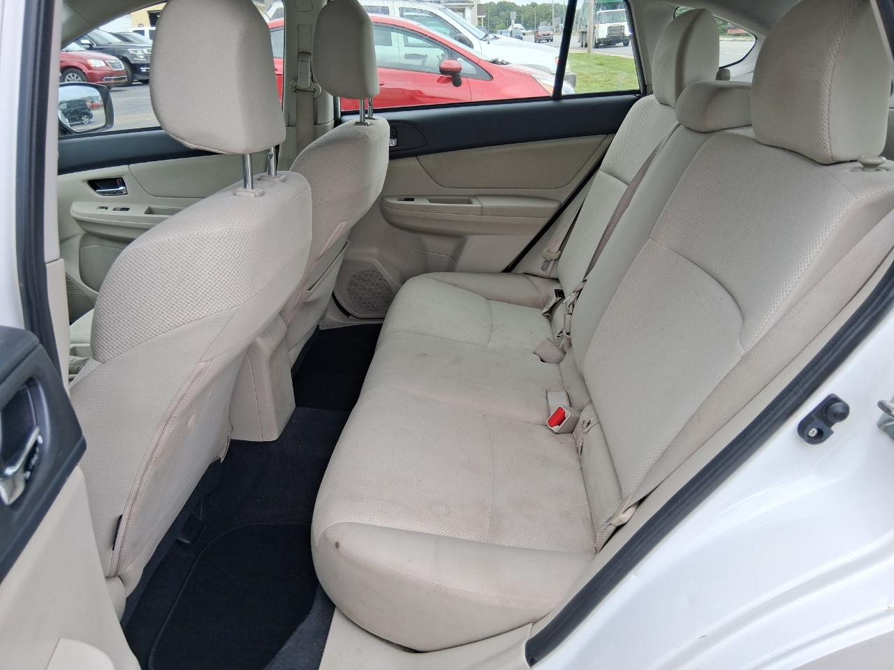 Subaru Impreza Premium Plus 5-Door+S/R 2012
