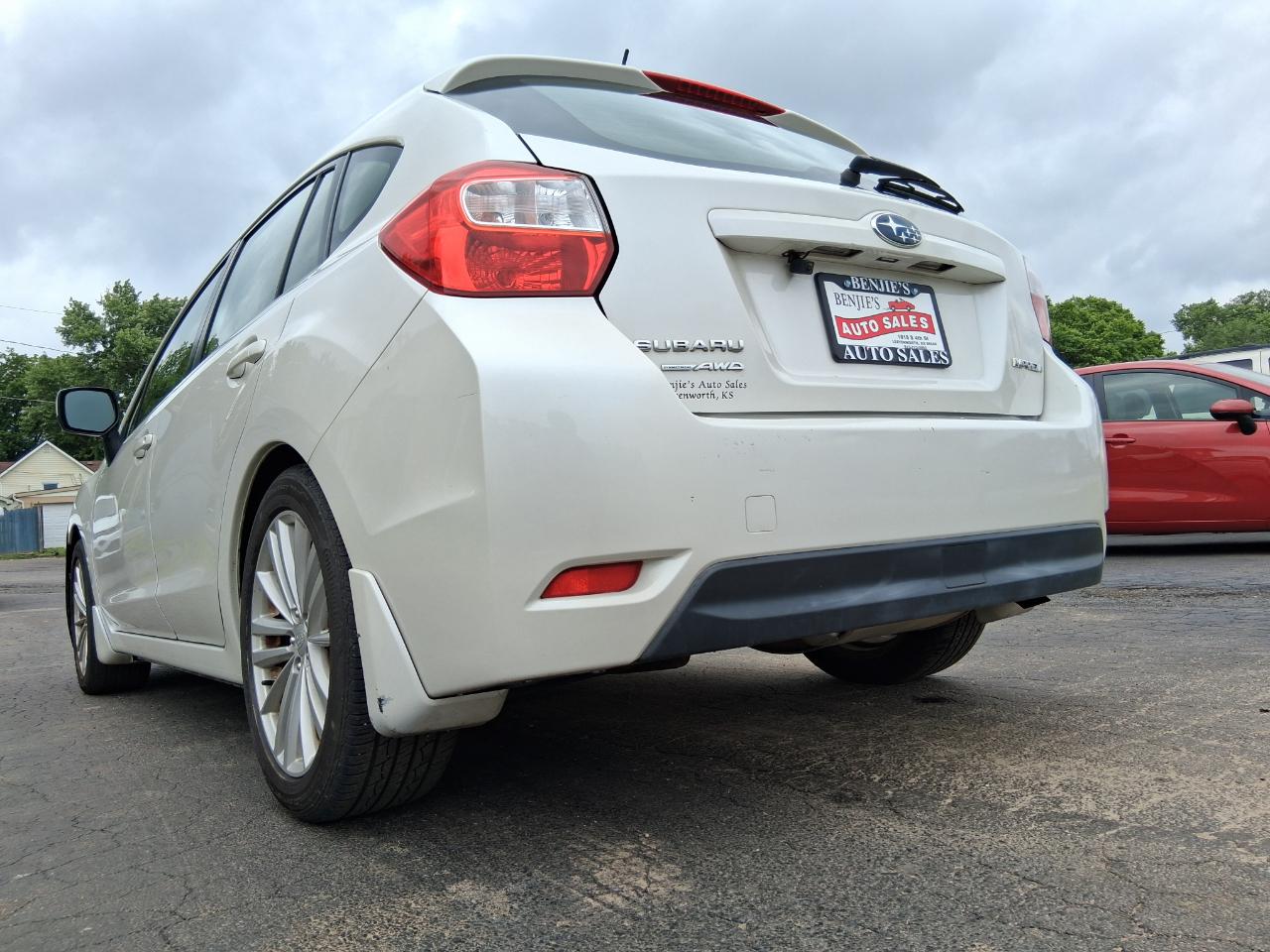 Subaru Impreza Premium Plus 5-Door+S/R 2012