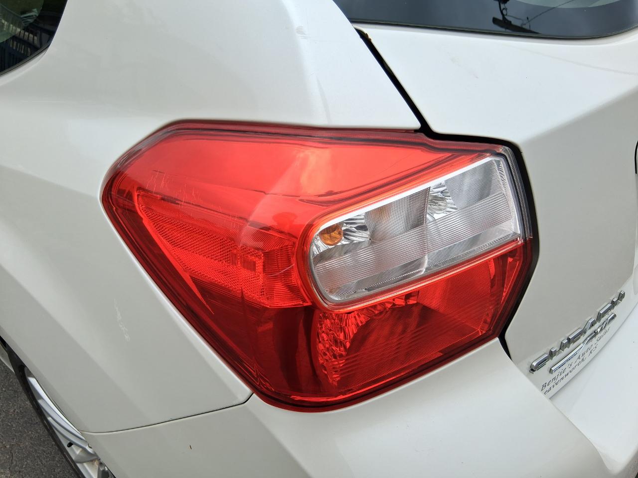Subaru Impreza Premium Plus 5-Door+S/R 2012