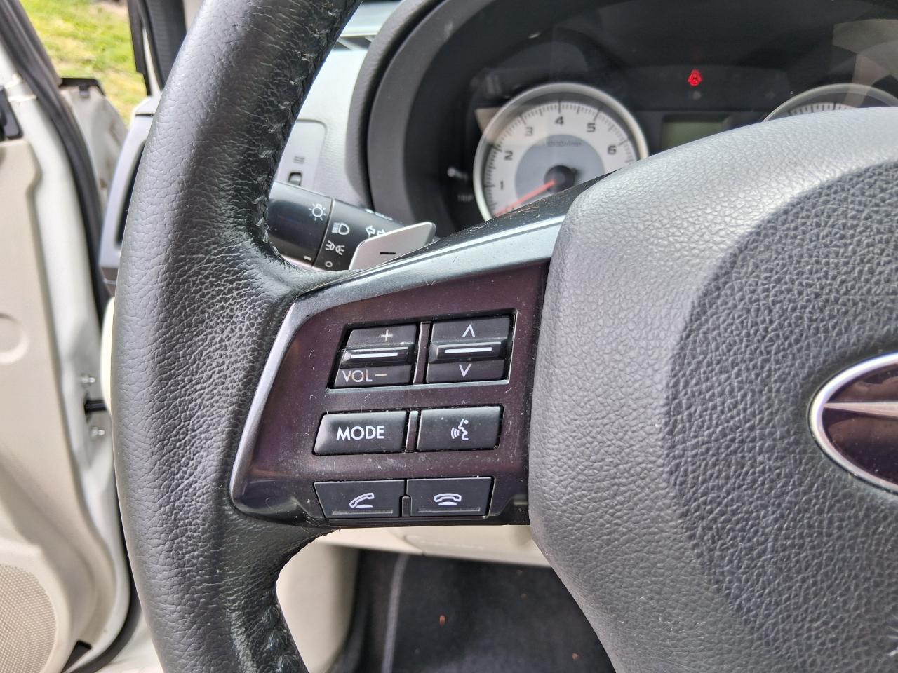 Subaru Impreza Premium Plus 5-Door+S/R 2012