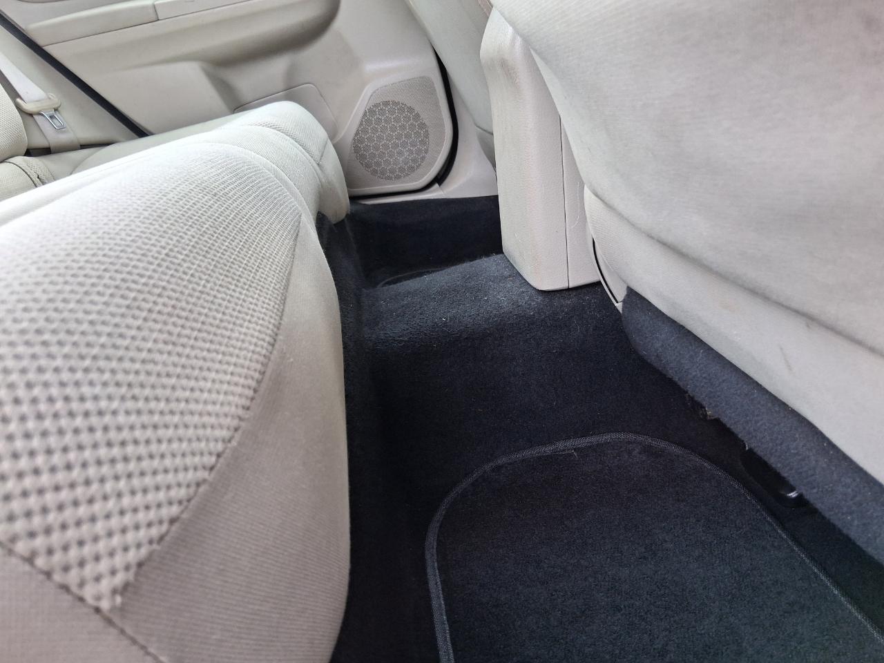 Subaru Impreza Premium Plus 5-Door+S/R 2012