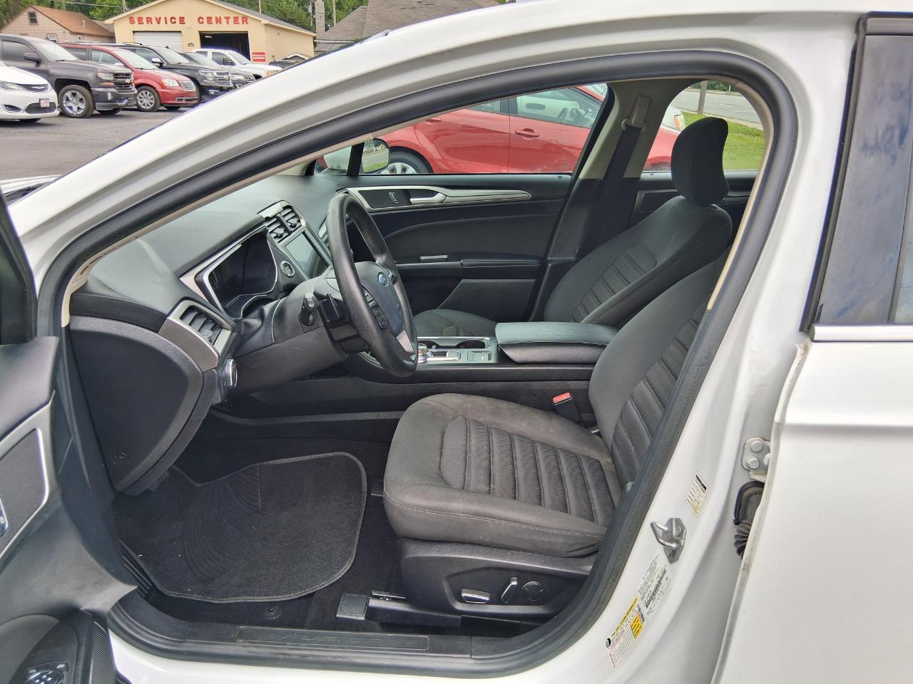 Ford Fusion SE 2019