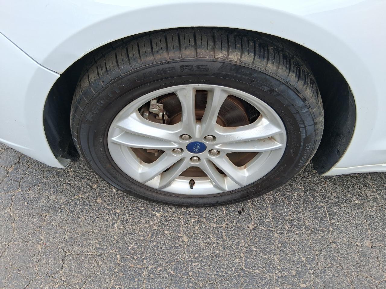 Ford Fusion SE 2019