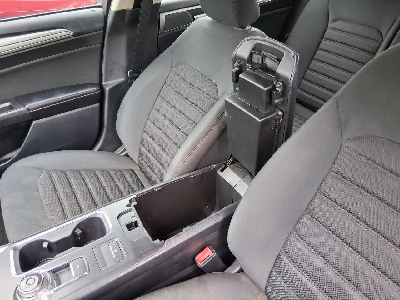 Ford Fusion SE 2019