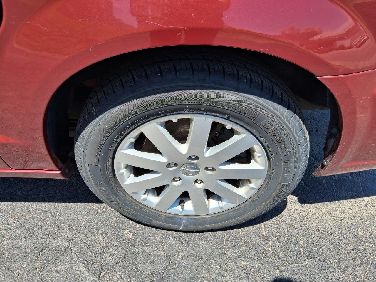 Chrysler Town & Country Touring-L 2012