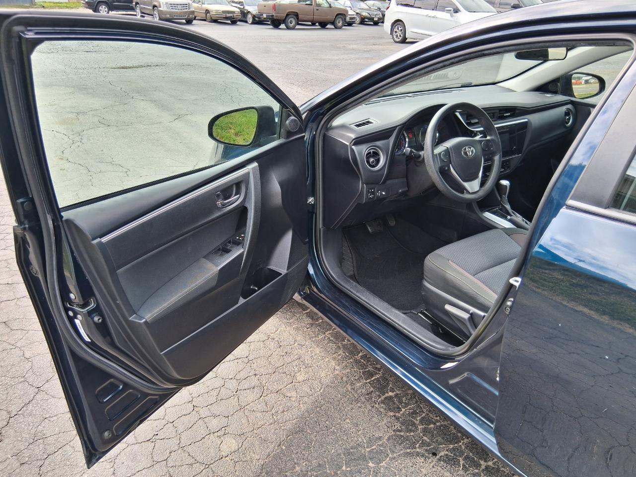 Toyota Corolla L CVT 2018