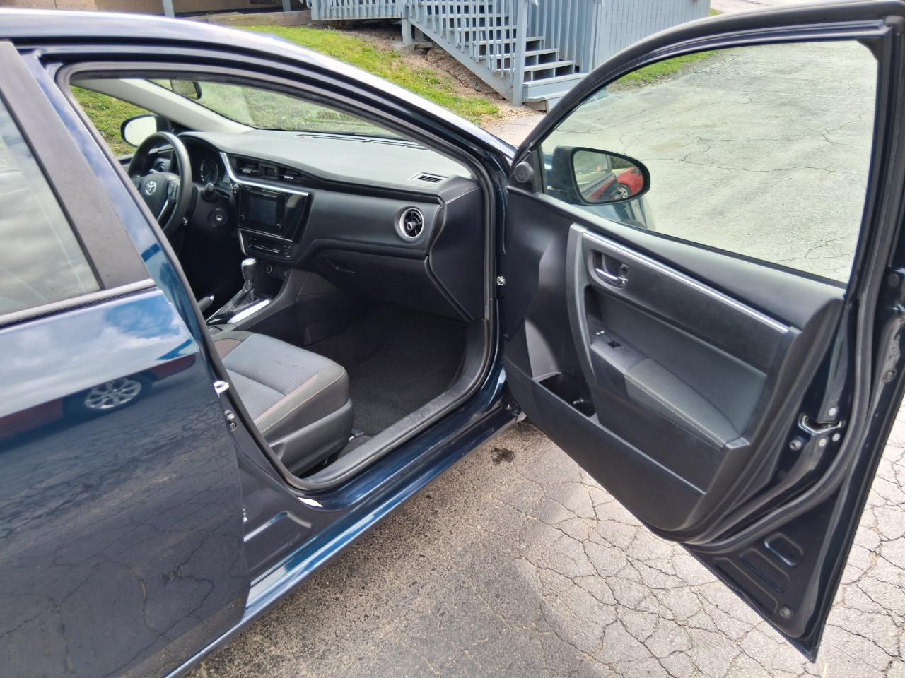 Toyota Corolla L CVT 2018